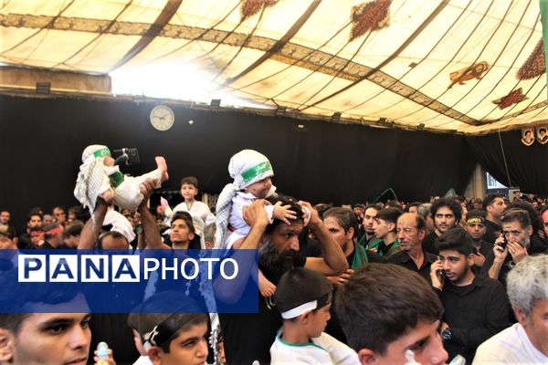 جلوه‌های باشکوه عزاداری روز عاشورا در قم