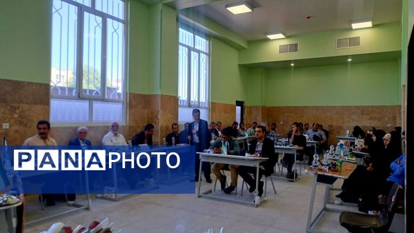 نشست رسانه‌ای مدیرکل نوسازی، توسعه و تجهیز مدارس استان قم