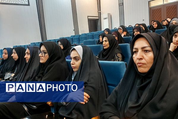 مراسم تجلیل از معاونین پرورشی، مربیان تربیتی و مشاورین مدارس منطقه کهریزک 