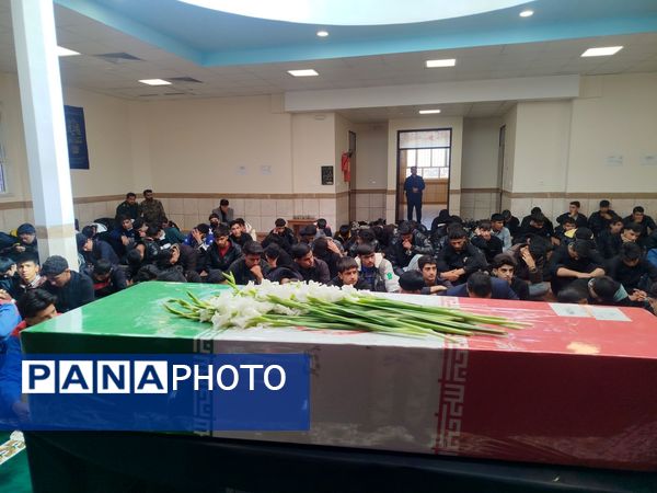 تشییع پیکر مطهر مهمانی متفاوت در زاوه