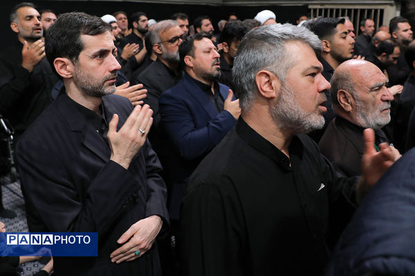 مراسم عزاداری شب شهادت حضرت فاطمةالزهرا سلام‌الله‌علیها در حسینیه امام خمینی(ره)