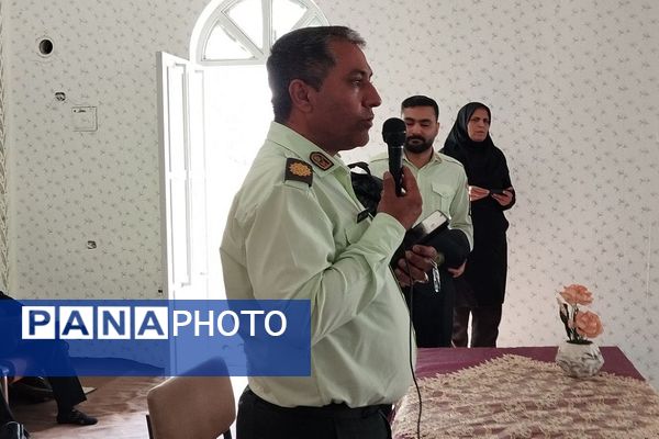 آشنایی با نیروی انتظامی گامی به سوی ارتقاء امنیت در مدرسه زکیه صباشهر