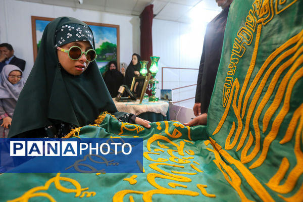 حضور تولیت آستان قدس رضوی در جمع دانش‌آموزان با آسیب بینایی مشهد