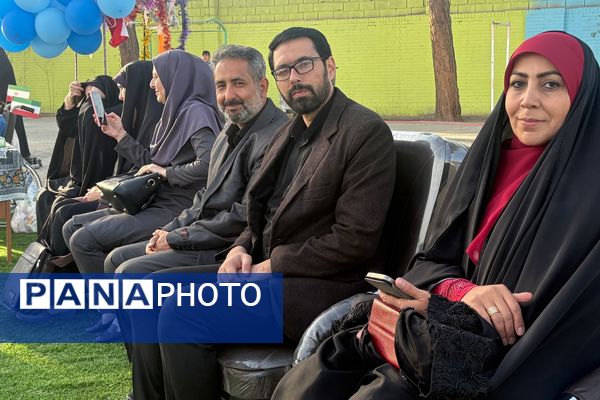 گرامیداشت روز دانش‌آموز در مدرسه روستایی  شهید بهنام محمدی