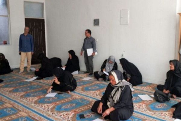 بازدید کارشناسان معاونت سوادآموزی از دوره تحکیم سوادآموزی در لرستان