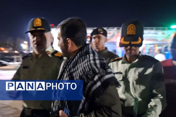 بازدید از نمایشگاه اسوه به‌مناسبت هفته دفاع مقدس در شیراز