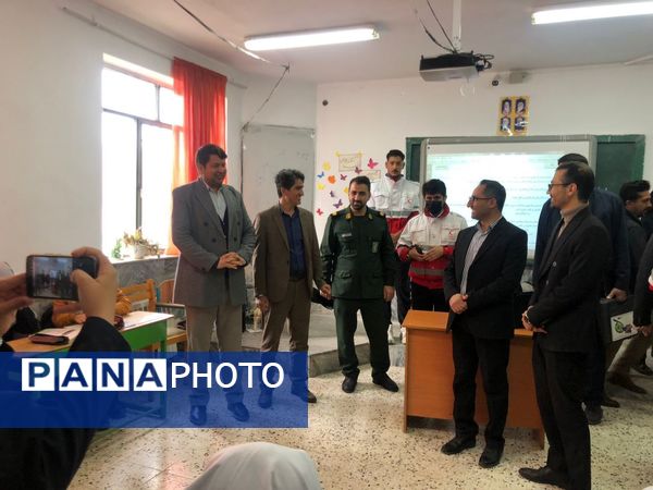 برگزاری مانور زلزله در شهرستان رازوجرگلان 