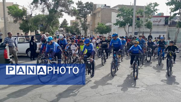 همایش بزرگ دوچرخه‌سواری دانش آموزان مقطع ابتدایی شهرستان تربت حیدریه 