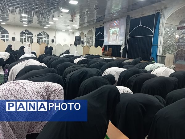 نماز جماعت همزمان با شب لیلة الرغائب در شهرستان کاشمر 