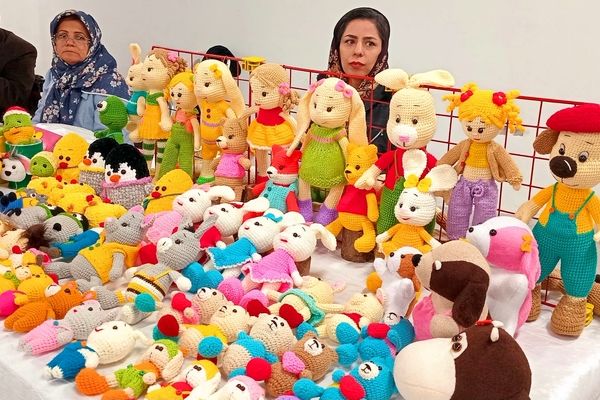 نمایشگاه انجمن خیریه ام اس در مجتمع طلای سفید بجنورد