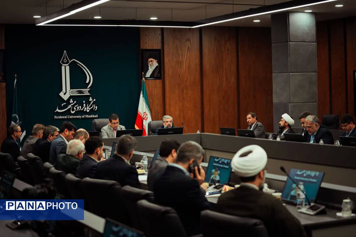 امضای تفاهمنامه تأسیس اتاق همکاری مشترک میان دانشگاه فردوسی مشهد و آستان قدس رضوی