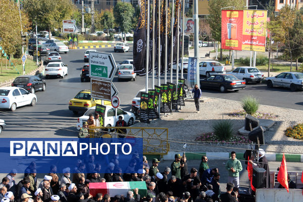 آیین تشییع لاله‌های فاطمی در قم