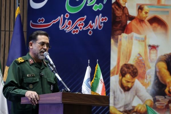 فعالان فضای مجازی، ستون‌های جبهه تبیین هستند