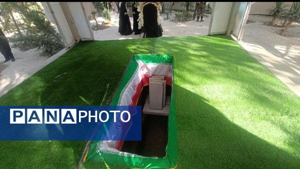 مراسم خاکسپاری استاد فرشچیان با حضور مسئولان ملی و کشوری در استان اصفهان