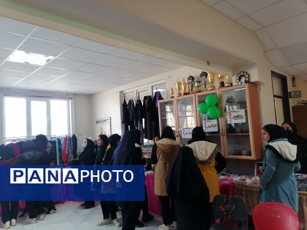 نمایشگاه کارآفرینی هنرستان عصمتیه نوخندان