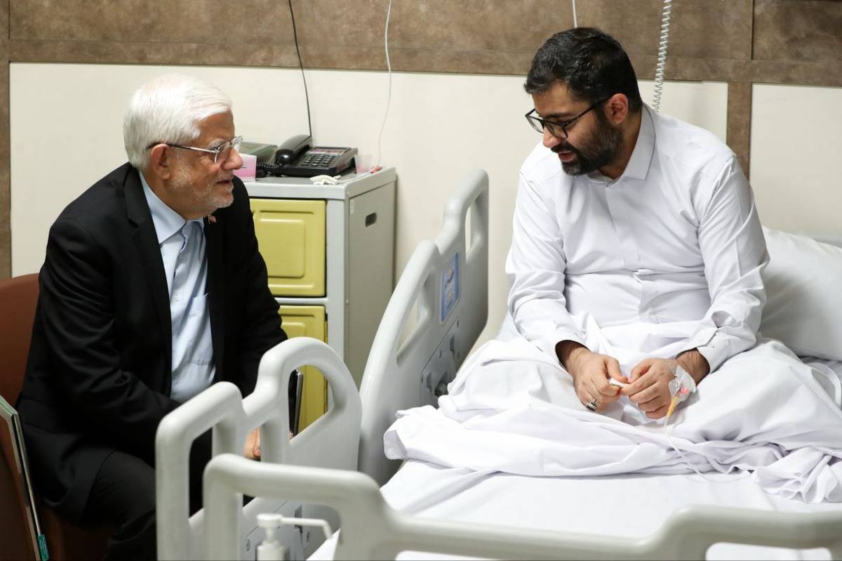 عارف به عیادت سقاب اصفهانی رفت