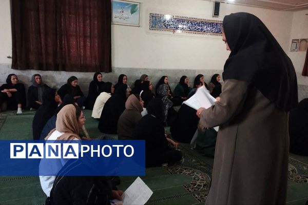 همفکری مدرسه و اولیا در جلسه انجمن اولیا و مربیان دبیرستان طالقانی داریون
