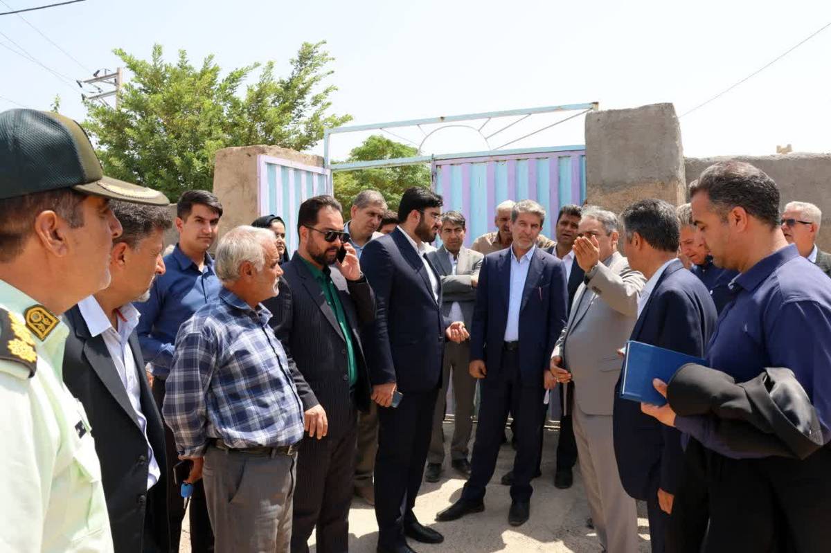 بازدید نماینده مجلس از روستای صادق آباد