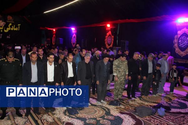 وداعی غم‌انگیز با شهید گمنام در نورآباد