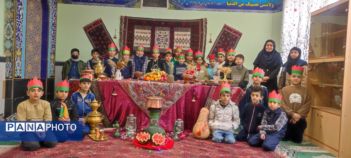 جشن یلدایی در مدرسه شهدای فرهنگی شهرستان شیروان