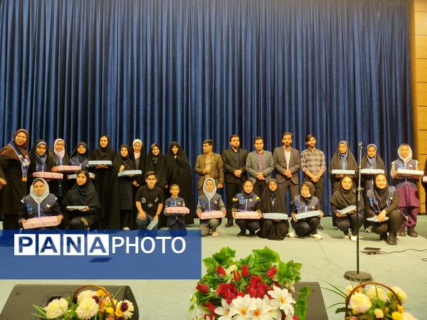 تقدیر از خبرنگاران فعال پانا و مقام‌آوران رویش شیراز
