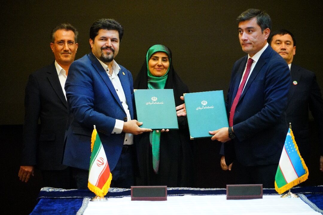 تهران و تاشکند یادداشت تفاهم توسعه‌ همکاری‌های ترانزیتی امضاء کردند