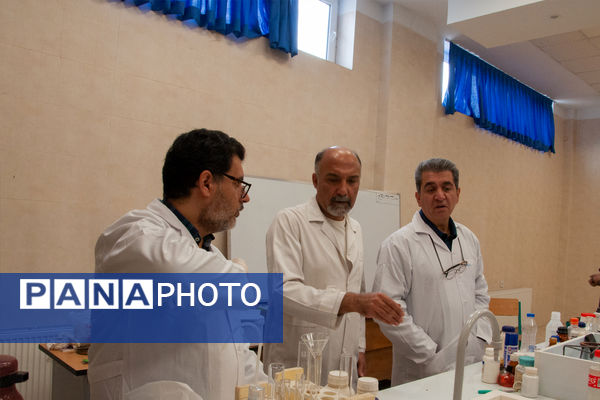 کارگاه استانی<طراحی آزمایش‌های جذاب و کاربردی>ویژه دبیران شیمی 