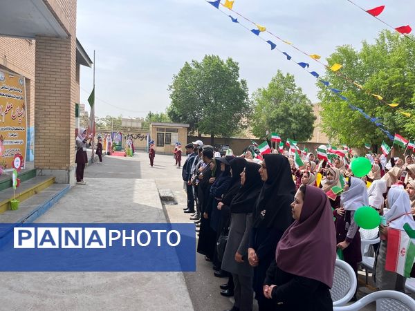 برنامه نمادین «سپاس معلم»