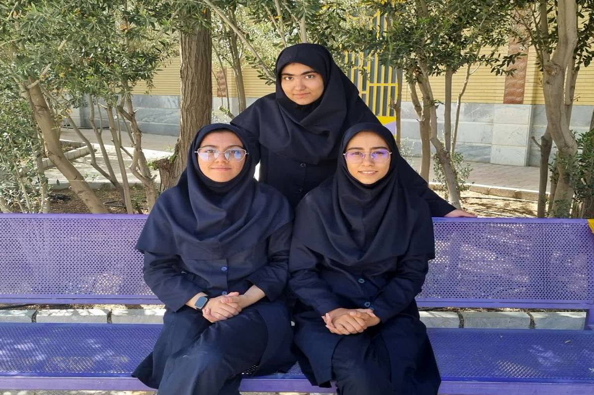 درخشش دانش آموزان آموزشگاه دخترانۀ امام زمان(عج) آران و بیدگل در جشنواره ملی دانش آموزی خواجه نصیرالدین طوسی