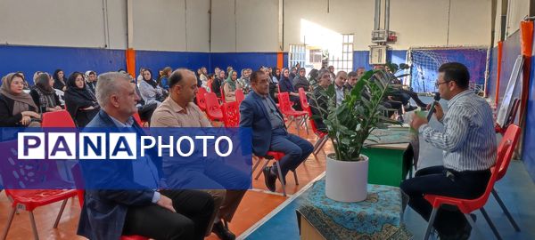 انتخابات انجمن اولیای و مربیان در مدرسه شهدای فرهنگی شهرستان شیروان