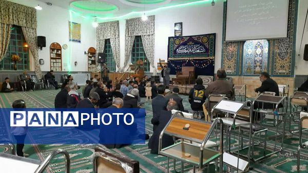 جشن ولادت حضرت فاطمه زهرا (س) در مسجد امام حسین (ع)