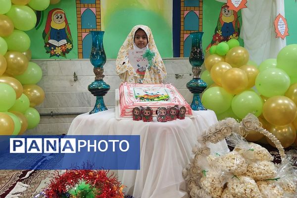 جشن قرآن در دبستان راهیان نور ناحیه 2 شهرری 