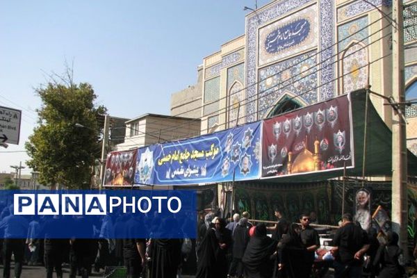از غرفه‌های فرهنگی تا خدمت‌رسانی مردمی؛ پیشوا در سوگ رضوی