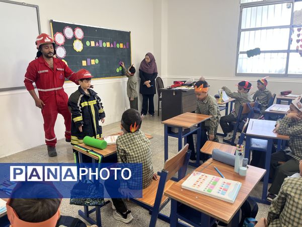 روز آتش‌نشانی در دبستان شهید تندگویان