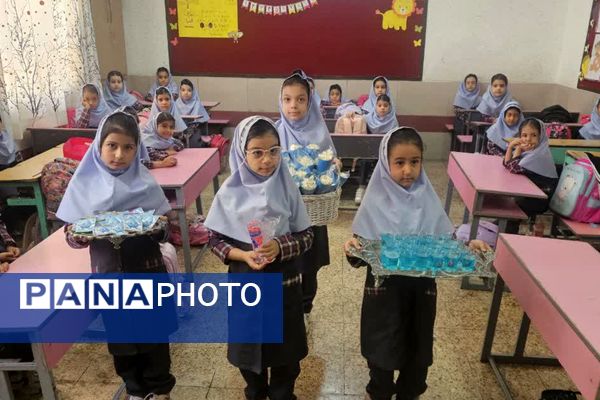 جشن آب در دبستان خورسندیان شیراز