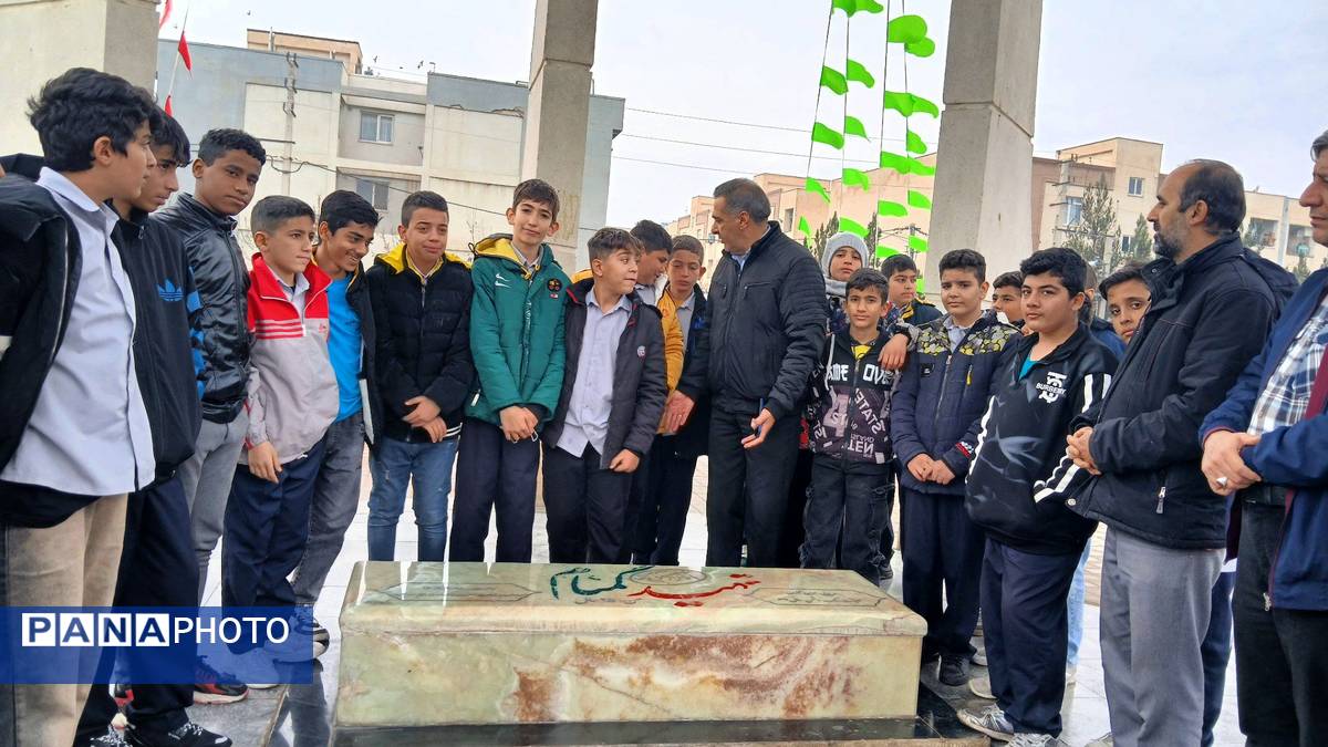 نخستین سالگرد تدفین شهید گمنام در مسجد ولیعصر(عج) نظرآباد