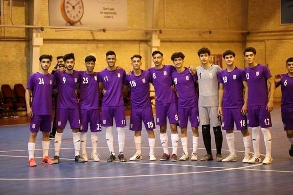 ۲۰ فوتسالیست جوان در اردوی تیم ملی پا به توپ می‌شوند