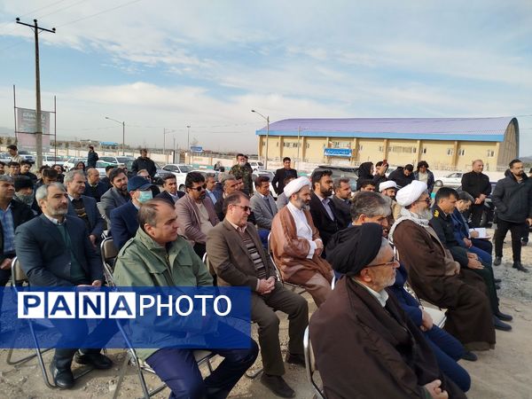 آیین افتتاحیه برق و گودبرداری نهضت ملی مسکن سایت دانشگاه بلوار پیام نور شهرستان کاشمر 