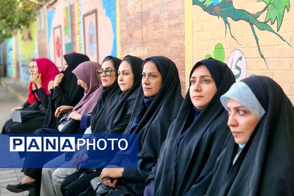 زنگ هفته سلامت روان در مدرسه کودک مسلمان قرچک به صدا در آمد