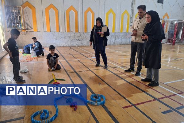 برگزاری مسابقات دومینو دانش‌آموزی در دبیرستان دستغیب ناحیه ۳شیراز 