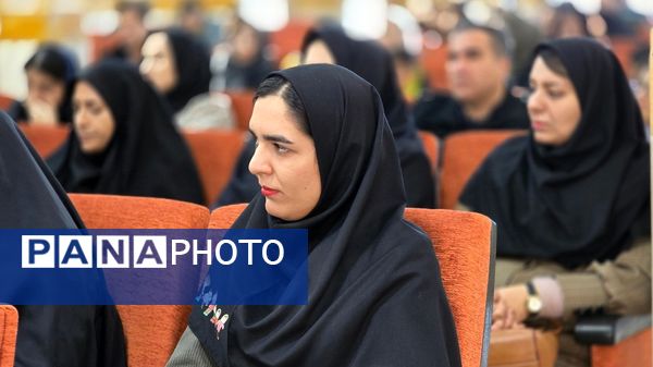 تجلیل از مقام‌آوران کشوری معلمان و دانش‌آموزان پژوهنده شهرستان نظرآباد