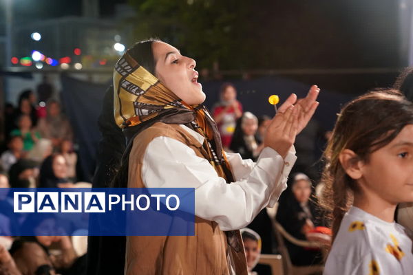 جشنی دهه کرامت در حرم زینبیه