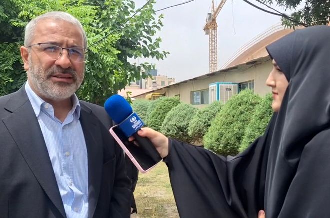 شهدا عمر و جوانی خود را فدای این نظام و اسلام کردند