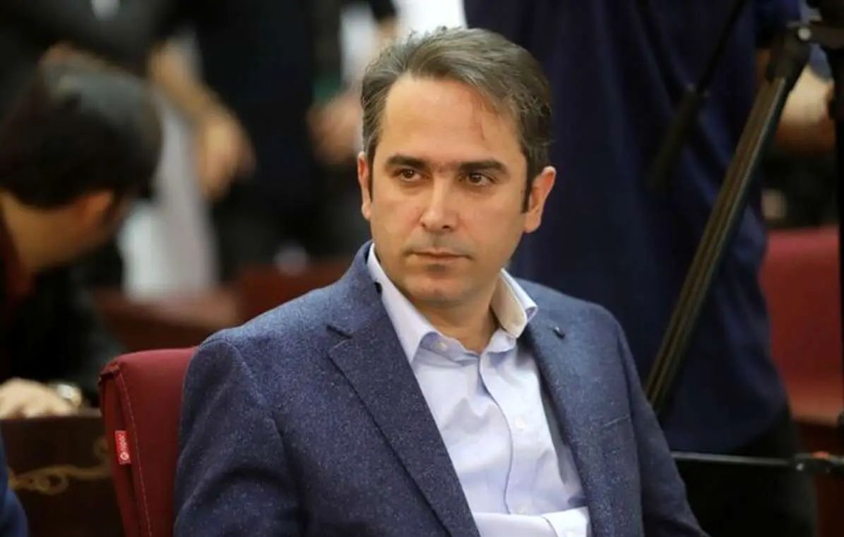 خطیر:یک سری قضات در فدراسیون فوتبال خارج از مستطیل سبز می‌گیرند