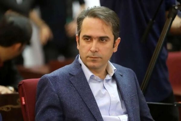 خطیر:یک سری قضات در فدراسیون فوتبال خارج از مستطیل سبز می‌گیرند