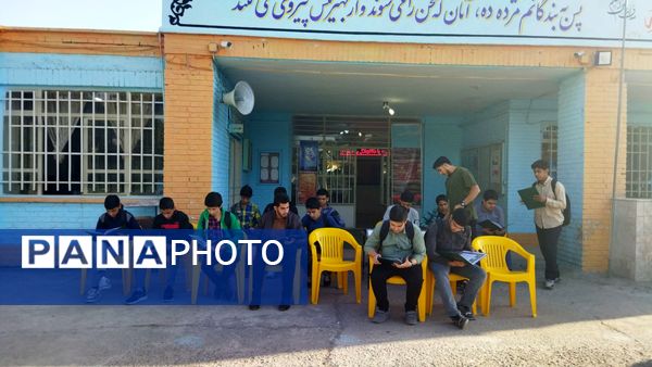 طرح ختم قرآن صبحگاهی در دبیرستان شاهد ابوذر غفاری 