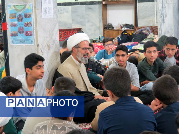 اعتکاف دانش‌آموزان مسجد انقلاب شهرستان بجنورد 