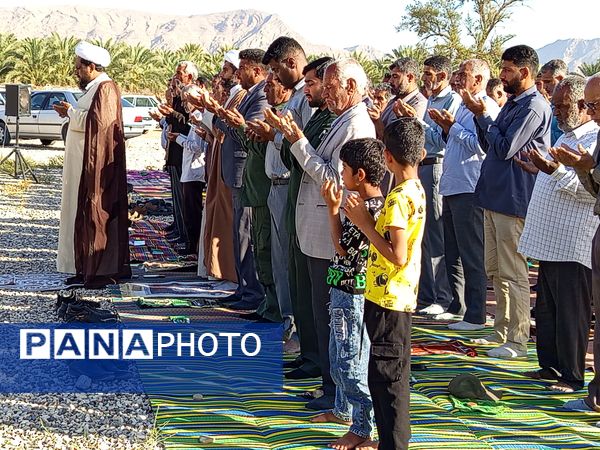 عید سعید فطر در جوار شهدای گمنام بخش احمدی 