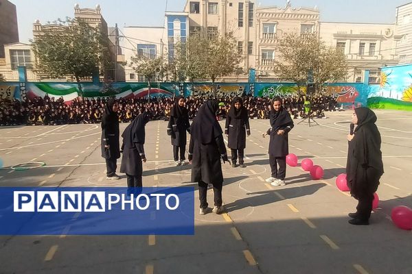 افتتاحیه جشنوارهی بازیهای مهارتی-ورزشی در مدرسه زهرهوند قرچک