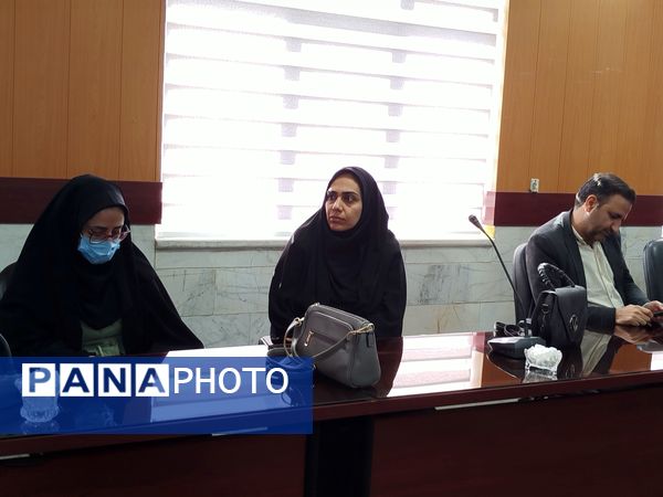 جلسه توجیهی هوای پاک ویژه مراقبان سلامت مدارس شهرستان کاشمر 
